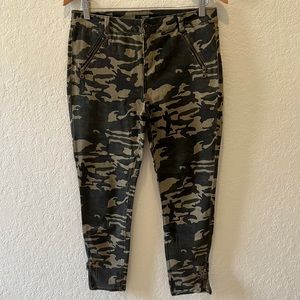 Forever 21 Women’s Green Camo Pants with Zipper Cuffs